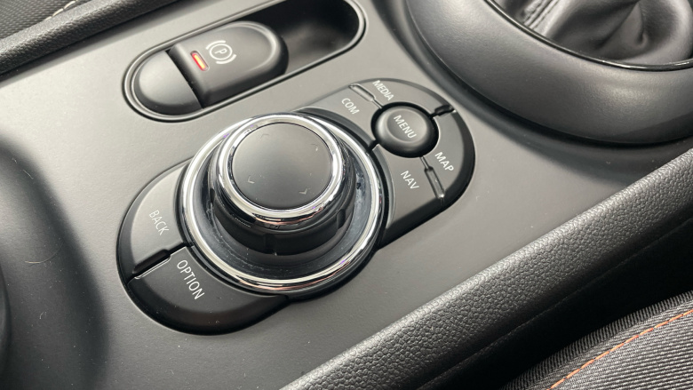 MINI Clubman 1.5 Cooper Classic 6dr Auto Petrol Estate